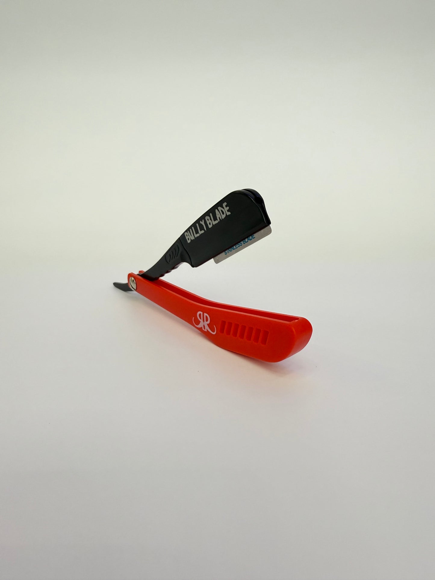 Bully Blade Clutch Feather Razor